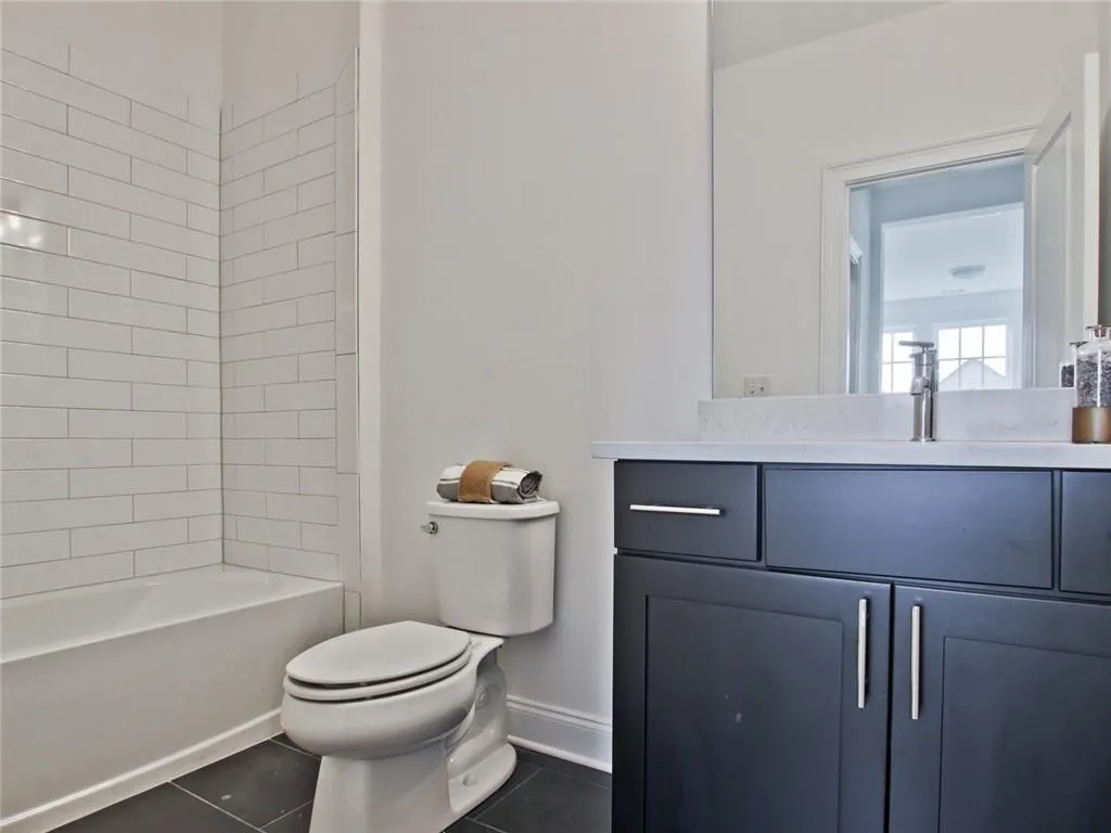 6666 Sterling Drive Unit 669, Sandy Springs, Georgia 30328, 2 Bedrooms Bedrooms, ,3 BathroomsBathrooms,Residential,Sold,6666 Sterling Drive Unit 669,6898094
