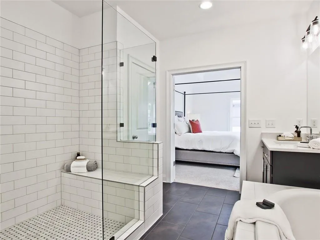6666 Sterling Drive Unit 669, Sandy Springs, Georgia 30328, 2 Bedrooms Bedrooms, ,3 BathroomsBathrooms,Residential,Sold,6666 Sterling Drive Unit 669,6898094