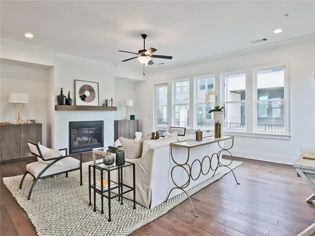 6666 Sterling Drive Unit 669, Sandy Springs, Georgia 30328, 2 Bedrooms Bedrooms, ,3 BathroomsBathrooms,Residential,Sold,6666 Sterling Drive Unit 669,6898094