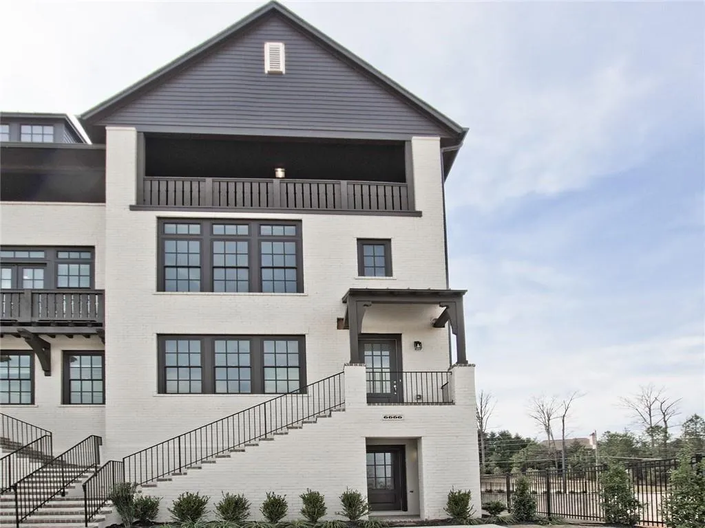 6666 Sterling Drive Unit 669, Sandy Springs, Georgia 30328, 2 Bedrooms Bedrooms, ,3 BathroomsBathrooms,Residential,Sold,6666 Sterling Drive Unit 669,6898094