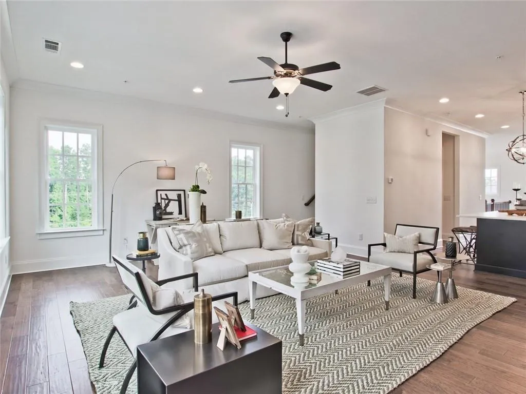6666 Sterling Drive Unit 669, Sandy Springs, Georgia 30328, 2 Bedrooms Bedrooms, ,3 BathroomsBathrooms,Residential,Sold,6666 Sterling Drive Unit 669,6898094