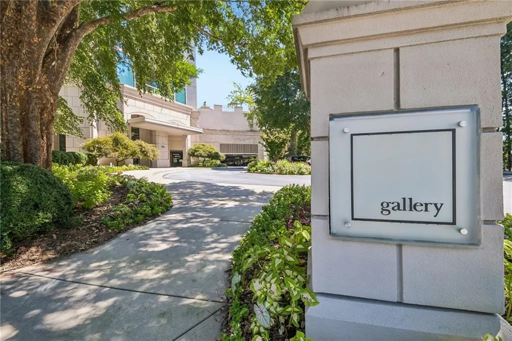 Atlanta, Georgia 30305, 2 Bedrooms Bedrooms, 0 ,2 BathroomsBathrooms,Residential,For Sale,7838854