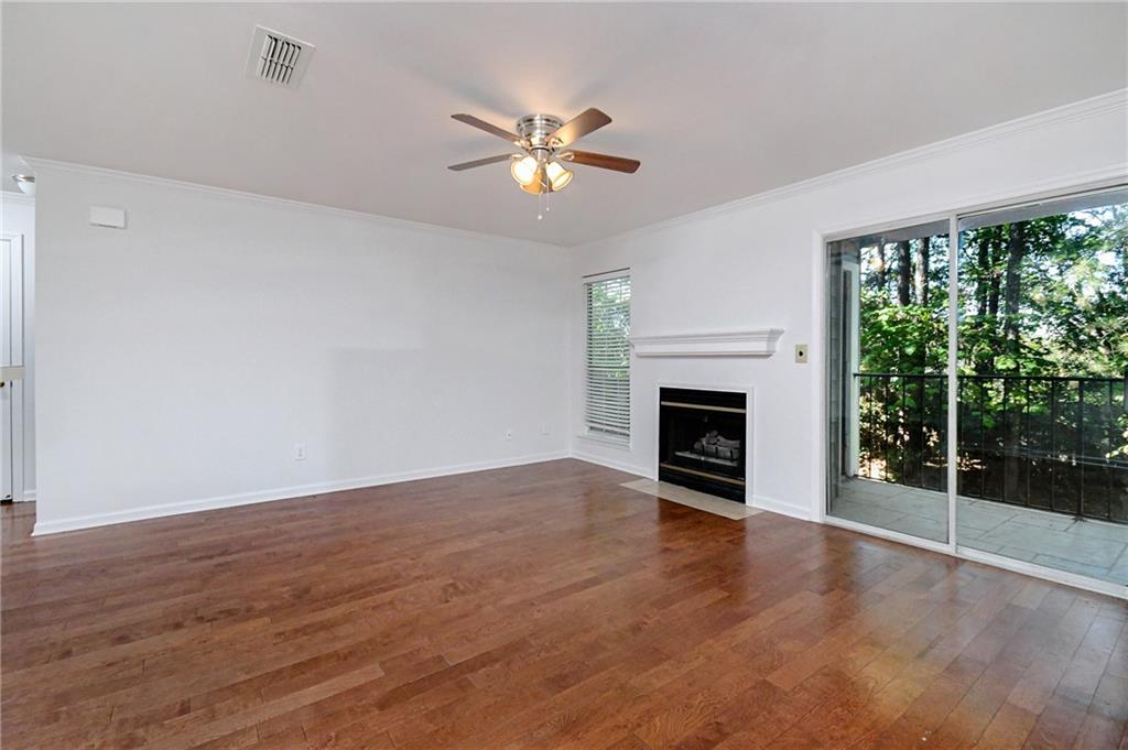 527 Granville Court, Sandy Springs, Georgia 30328, 2 Bedrooms Bedrooms, ,2 BathroomsBathrooms,Residential,Sold,527 Granville Court,7287462