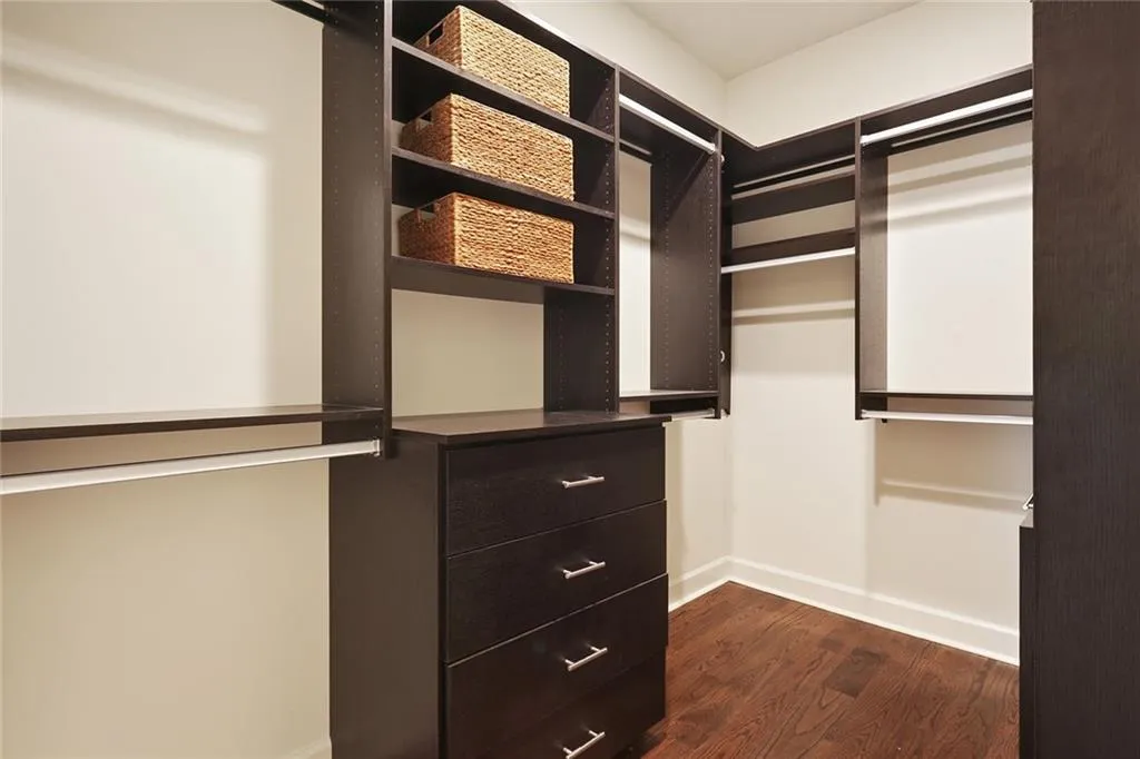 813 Creekgarden Court, Atlanta, Georgia 30339, 3 Bedrooms Bedrooms, ,3 BathroomsBathrooms,Residential,Sold,813 Creekgarden Court,6597893