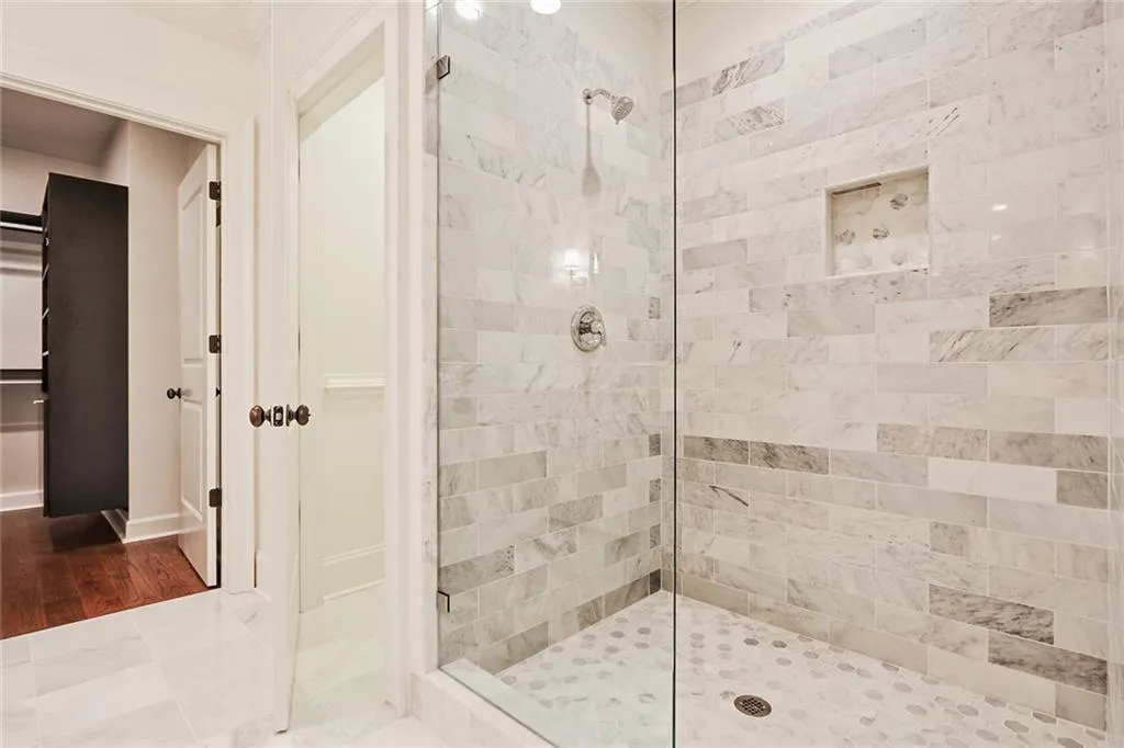 813 Creekgarden Court, Atlanta, Georgia 30339, 3 Bedrooms Bedrooms, ,3 BathroomsBathrooms,Residential,Sold,813 Creekgarden Court,6597893