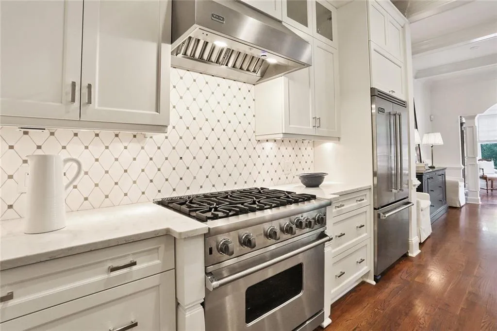 813 Creekgarden Court, Atlanta, Georgia 30339, 3 Bedrooms Bedrooms, ,3 BathroomsBathrooms,Residential,Sold,813 Creekgarden Court,6597893