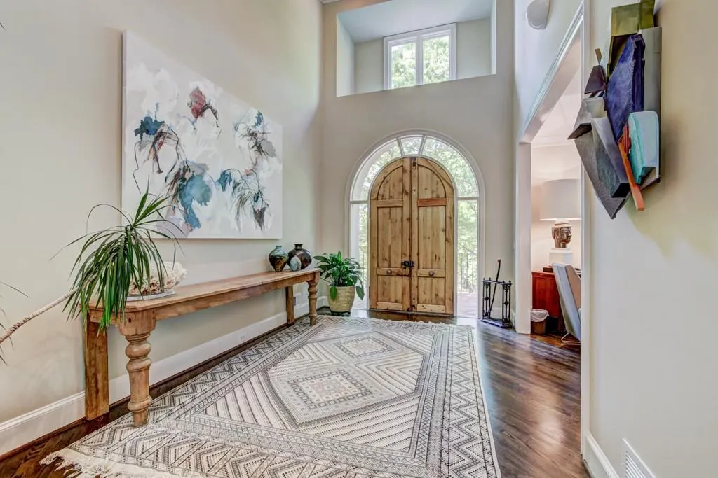 615 Widgeon Lane, Sandy Springs, Georgia 30327, 6 Bedrooms Bedrooms, ,6 BathroomsBathrooms,Residential,Sold,615 Widgeon Lane,6008083
