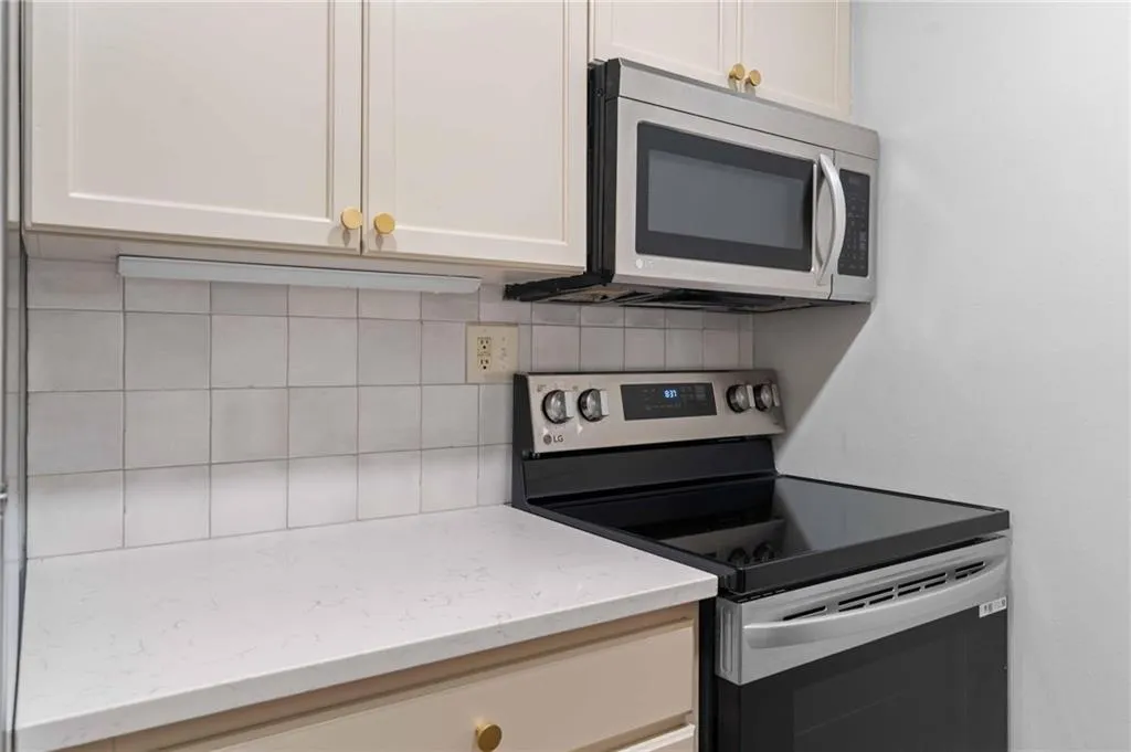 1150 Collier Road Nw Unit A1, Atlanta, Georgia 30318, 2 Bedrooms Bedrooms, ,2 BathroomsBathrooms,Residential,For Sale,1150 Collier Road Nw Unit A1,7661265