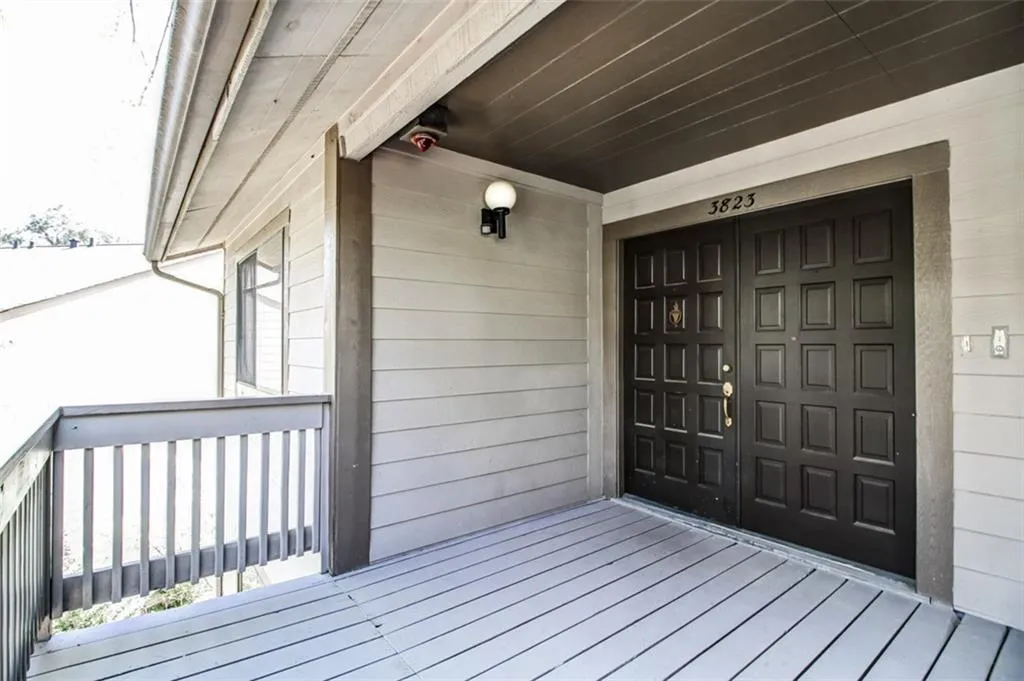 3823 Paces Ferry West Se, Atlanta, Georgia 30339, 2 Bedrooms Bedrooms, ,2 BathroomsBathrooms,Residential,Sold,3823 Paces Ferry West Se,5671196 3823 Paces Ferry West Se, Atlanta, Georgia 30339, 2 Bedrooms Bedrooms, ,2 BathroomsBathrooms,Residential,Sold,3823 Paces Ferry West Se,5671196