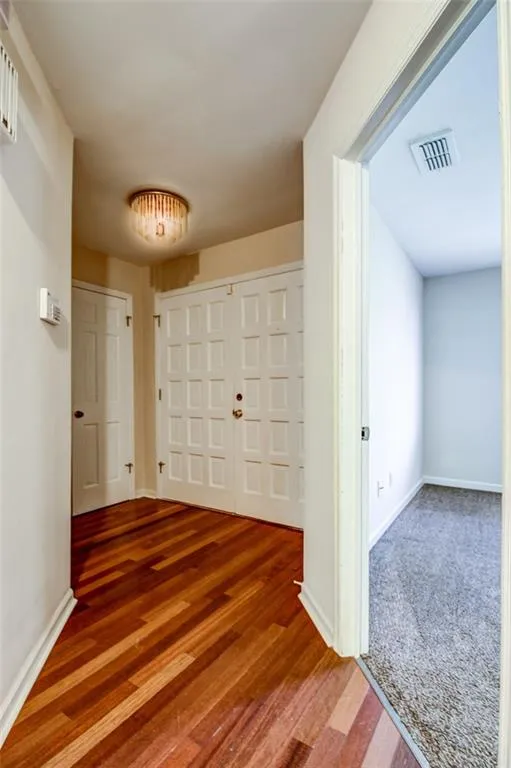 3823 Paces Ferry West Se, Atlanta, Georgia 30339, 2 Bedrooms Bedrooms, ,2 BathroomsBathrooms,Residential,Sold,3823 Paces Ferry West Se,5671196