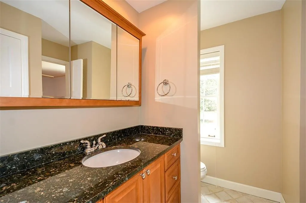 8895 Huntcliff Lake Court, Sandy Springs, Georgia 30350, 5 Bedrooms Bedrooms, ,3 BathroomsBathrooms,Residential,Sold,8895 Huntcliff Lake Court,5908613