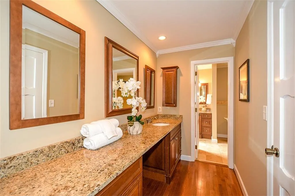 8895 Huntcliff Lake Court, Sandy Springs, Georgia 30350, 5 Bedrooms Bedrooms, ,3 BathroomsBathrooms,Residential,Sold,8895 Huntcliff Lake Court,5908613