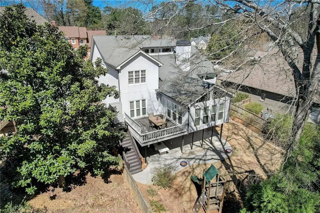 125 Belmont Trace, Sandy Springs, Georgia 30328, 4 Bedrooms Bedrooms, ,3 BathroomsBathrooms,Residential,Sold,125 Belmont Trace,7351495