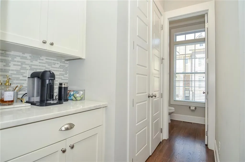 2143 Shale Lane Nw, Atlanta, Georgia 30318, 3 Bedrooms Bedrooms, ,3 BathroomsBathrooms,Residential,For Sale,2143 Shale Lane Nw,7666537