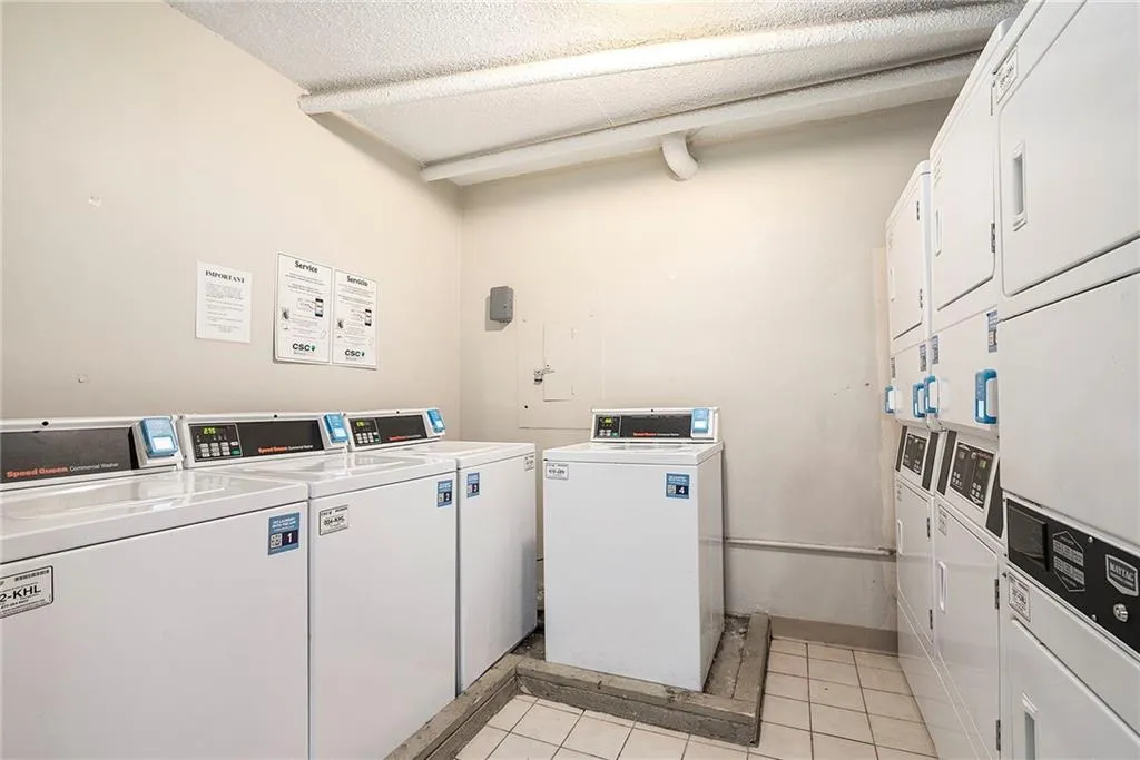 2285 Peachtree Road Ne Unit 606, Atlanta, Georgia 30309, 1 Bedroom Bedrooms, ,1 BathroomBathrooms,Residential,For Sale,2285 Peachtree Road Ne Unit 606,7631688