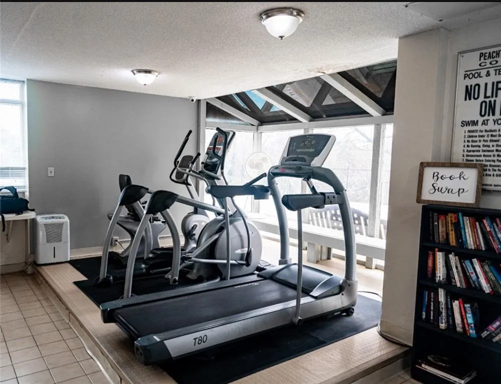 2285 Peachtree Road Ne Unit 606, Atlanta, Georgia 30309, 1 Bedroom Bedrooms, ,1 BathroomBathrooms,Residential,For Sale,2285 Peachtree Road Ne Unit 606,7631688