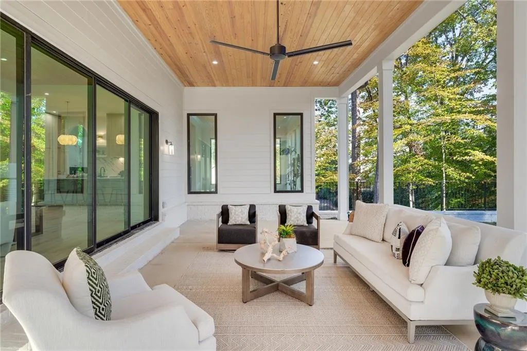 616 Lorell Terrace, Atlanta, Georgia 30328, 5 Bedrooms Bedrooms, ,5 BathroomsBathrooms,Residential,For Sale,616 Lorell Terrace,7677998