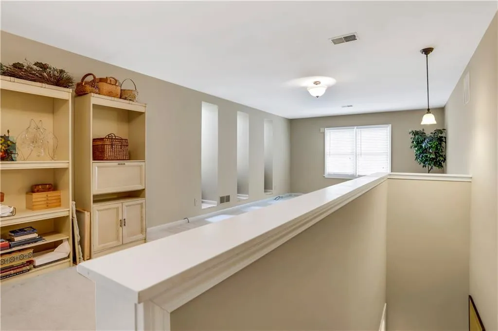 18 Vernon Glen Court, Sandy Springs, Georgia 30338, 2 Bedrooms Bedrooms, ,2 BathroomsBathrooms,Residential,Sold,18 Vernon Glen Court,7465791