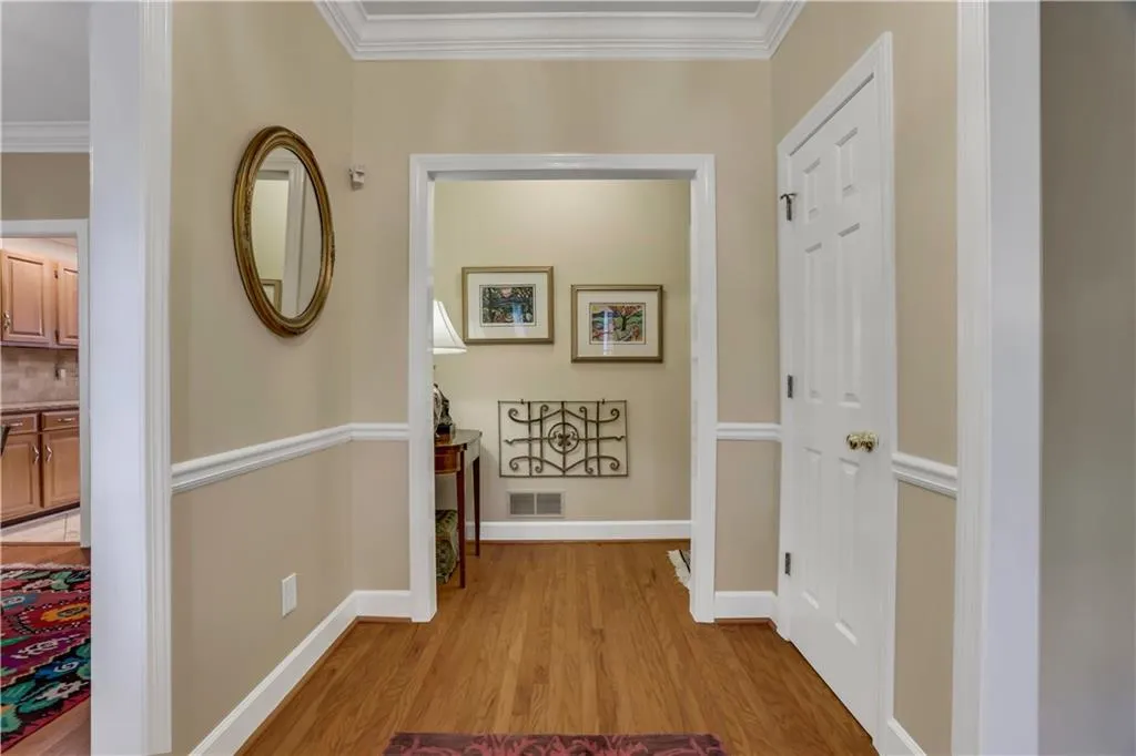 18 Vernon Glen Court, Sandy Springs, Georgia 30338, 2 Bedrooms Bedrooms, ,2 BathroomsBathrooms,Residential,Sold,18 Vernon Glen Court,7465791