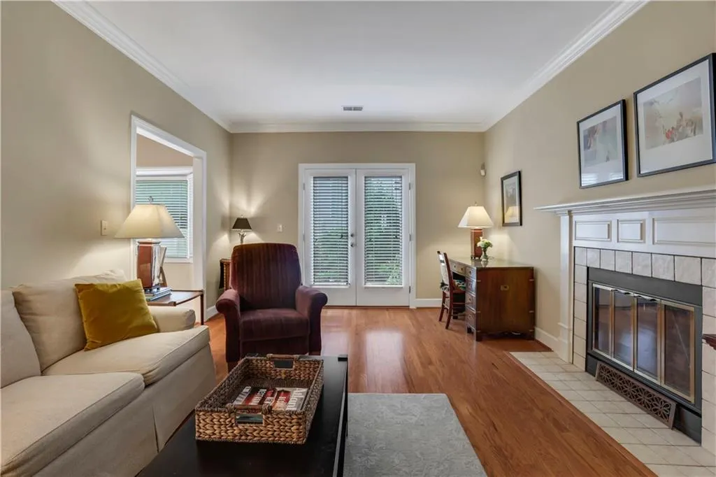 18 Vernon Glen Court, Sandy Springs, Georgia 30338, 2 Bedrooms Bedrooms, ,2 BathroomsBathrooms,Residential,Sold,18 Vernon Glen Court,7465791
