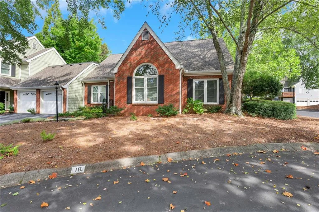 18 Vernon Glen Court, Sandy Springs, Georgia 30338, 2 Bedrooms Bedrooms, ,2 BathroomsBathrooms,Residential,Sold,18 Vernon Glen Court,7465791