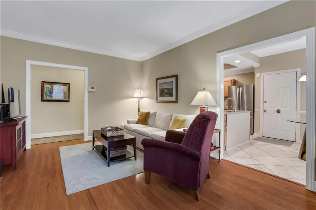 18 Vernon Glen Court, Sandy Springs, Georgia 30338, 2 Bedrooms Bedrooms, ,2 BathroomsBathrooms,Residential,Sold,18 Vernon Glen Court,7465791