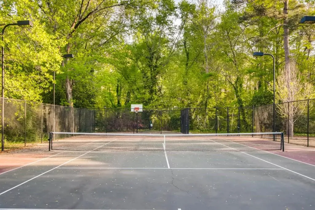 6700 Roswell Road Unit 6c, Sandy Springs, Georgia 30328, 3 Bedrooms Bedrooms, ,2 BathroomsBathrooms,Residential,Sold,6700 Roswell Road Unit 6c,5999545