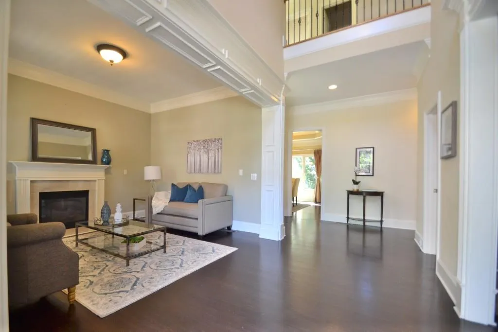 629 Darlington Commons Court Ne, Atlanta, Georgia 30305, 6 Bedrooms Bedrooms, ,5 BathroomsBathrooms,Residential,Sold,629 Darlington Commons Court Ne,5879010