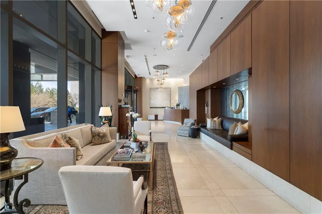 3630 Peachtree Ne Unit 2204, Atlanta, Georgia 30326, 2 Bedrooms Bedrooms, 0 ,2 BathroomsBathrooms,Residential,For Sale,3630 Peachtree Ne Unit 2204,7853594
