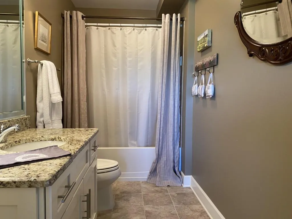200 River Vista Drive Unit 639, Atlanta, Georgia 30339, 2 Bedrooms Bedrooms, ,2 BathroomsBathrooms,Residential,Sold,200 River Vista Drive Unit 639,7039499