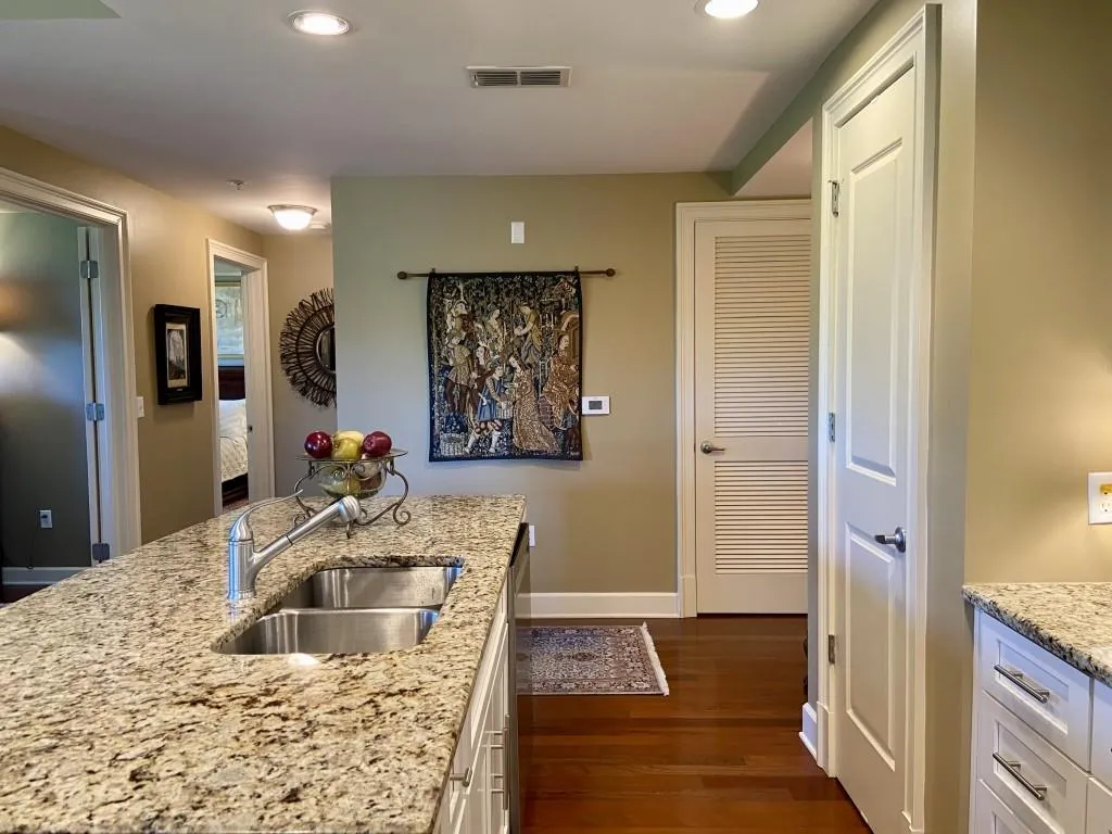 200 River Vista Drive Unit 639, Atlanta, Georgia 30339, 2 Bedrooms Bedrooms, ,2 BathroomsBathrooms,Residential,Sold,200 River Vista Drive Unit 639,7039499