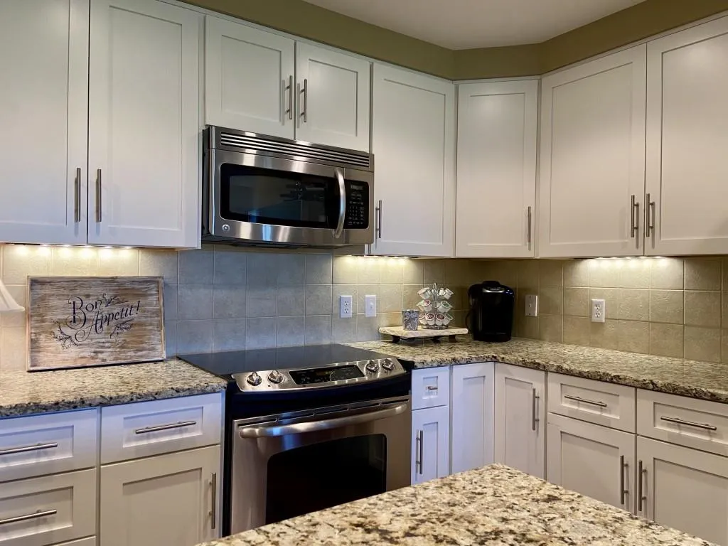 200 River Vista Drive Unit 639, Atlanta, Georgia 30339, 2 Bedrooms Bedrooms, ,2 BathroomsBathrooms,Residential,Sold,200 River Vista Drive Unit 639,7039499