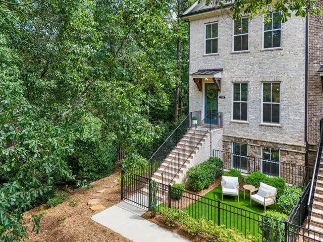 124 Everley Walk, Alpharetta, Georgia 30009