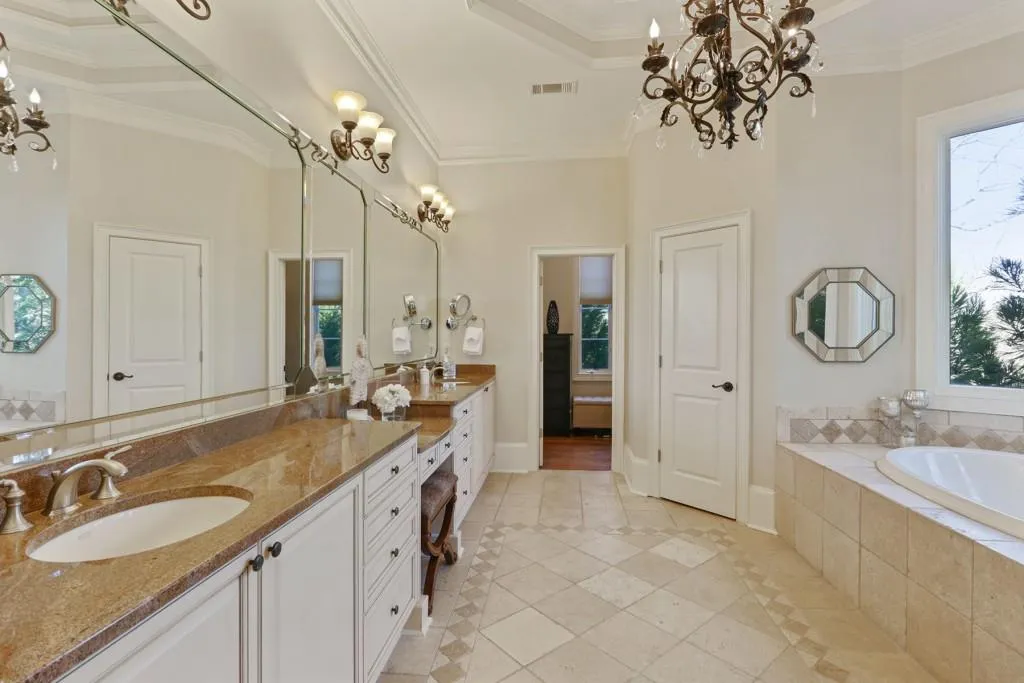 33 Wing Mill Road, Sandy Springs, Georgia 30350, 5 Bedrooms Bedrooms, ,6 BathroomsBathrooms,Residential,Sold,33 Wing Mill Road,6515735