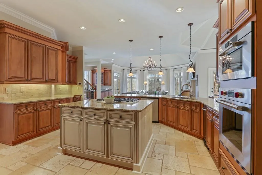 33 Wing Mill Road, Sandy Springs, Georgia 30350, 5 Bedrooms Bedrooms, ,6 BathroomsBathrooms,Residential,Sold,33 Wing Mill Road,6515735