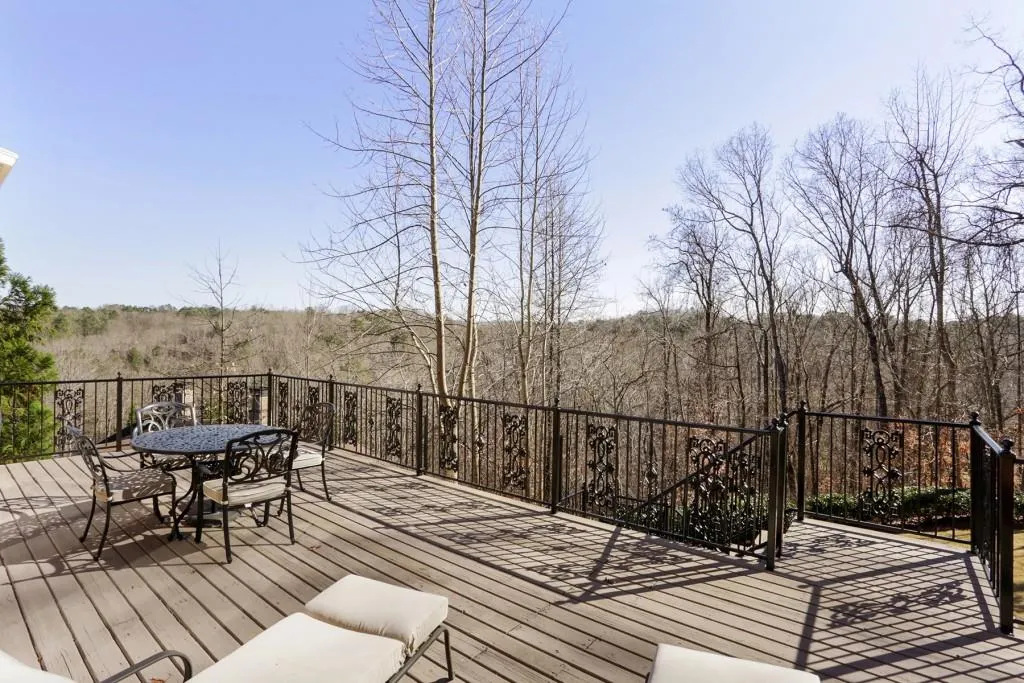 33 Wing Mill Road, Sandy Springs, Georgia 30350, 5 Bedrooms Bedrooms, ,6 BathroomsBathrooms,Residential,Sold,33 Wing Mill Road,6515735