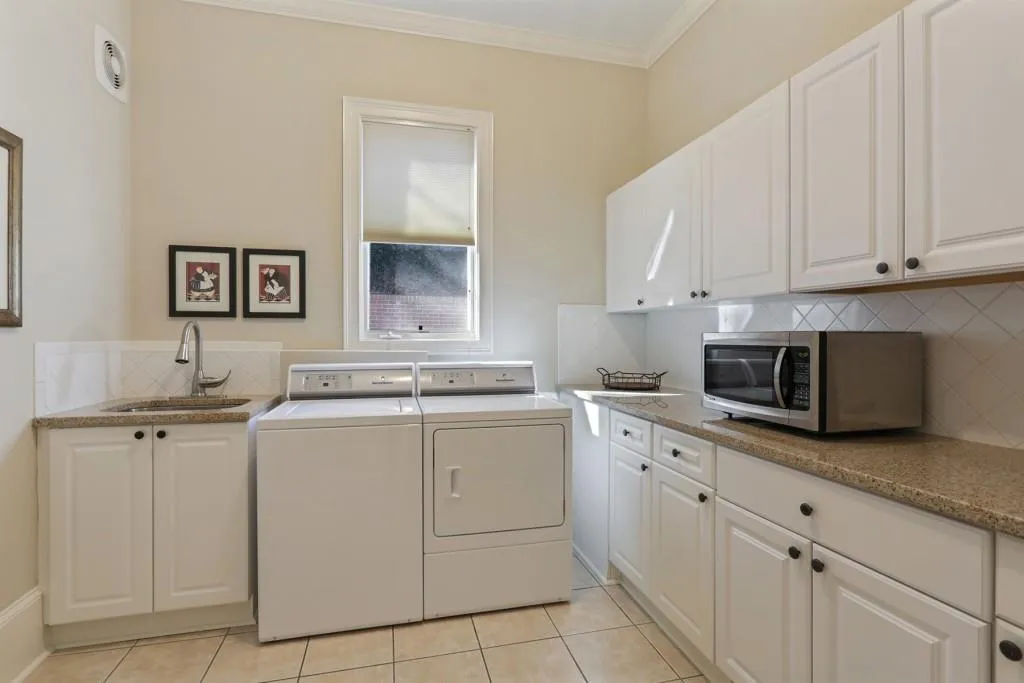 33 Wing Mill Road, Sandy Springs, Georgia 30350, 5 Bedrooms Bedrooms, ,6 BathroomsBathrooms,Residential,Sold,33 Wing Mill Road,6515735