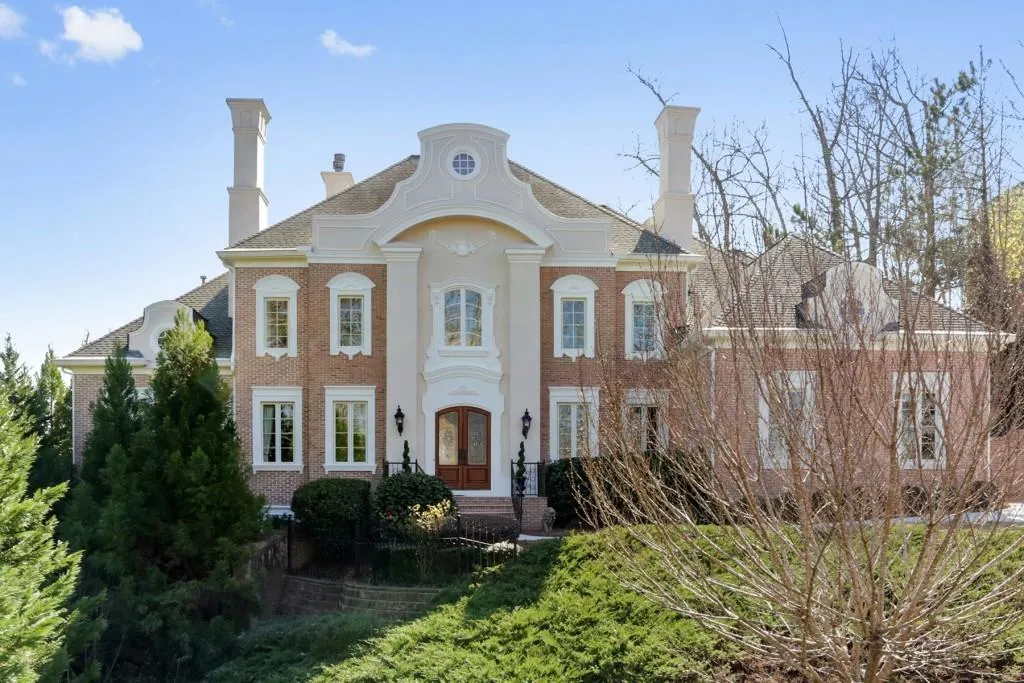 33 Wing Mill Road, Sandy Springs, Georgia 30350, 5 Bedrooms Bedrooms, ,6 BathroomsBathrooms,Residential,Sold,33 Wing Mill Road,6515735