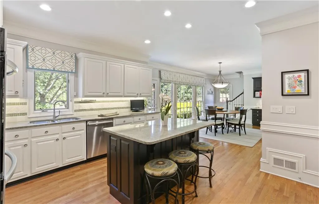 2805 Harwick Drive, Atlanta, Georgia 30350, 4 Bedrooms Bedrooms, ,4 BathroomsBathrooms,Residential,Sold,2805 Harwick Drive,6877921