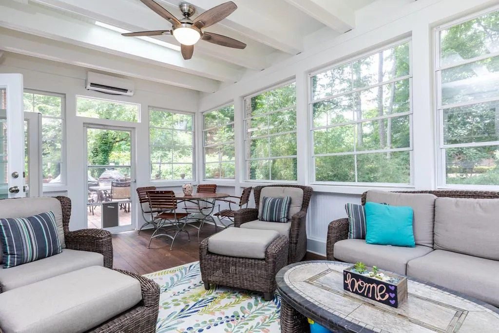 6270 Glen Oaks Lane, Sandy Springs, Georgia 30328, 5 Bedrooms Bedrooms, ,5 BathroomsBathrooms,Residential,Sold,6270 Glen Oaks Lane,6577612