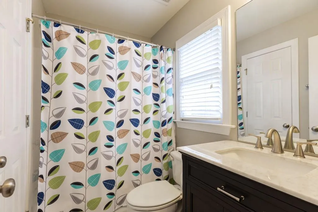 6270 Glen Oaks Lane, Sandy Springs, Georgia 30328, 5 Bedrooms Bedrooms, ,5 BathroomsBathrooms,Residential,Sold,6270 Glen Oaks Lane,6577612