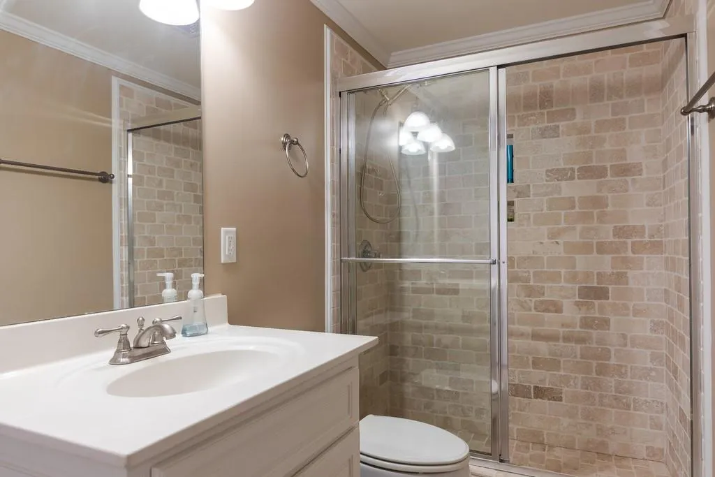6270 Glen Oaks Lane, Sandy Springs, Georgia 30328, 5 Bedrooms Bedrooms, ,5 BathroomsBathrooms,Residential,Sold,6270 Glen Oaks Lane,6577612