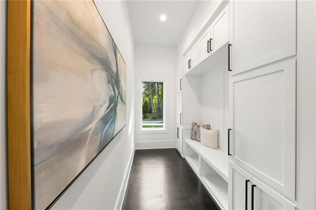5211 Powers Ferry Road, Sandy Springs, Georgia 30327, 6 Bedrooms Bedrooms, 0 ,8 BathroomsBathrooms,Residential,For Sale,5211 Powers Ferry Road,7820662