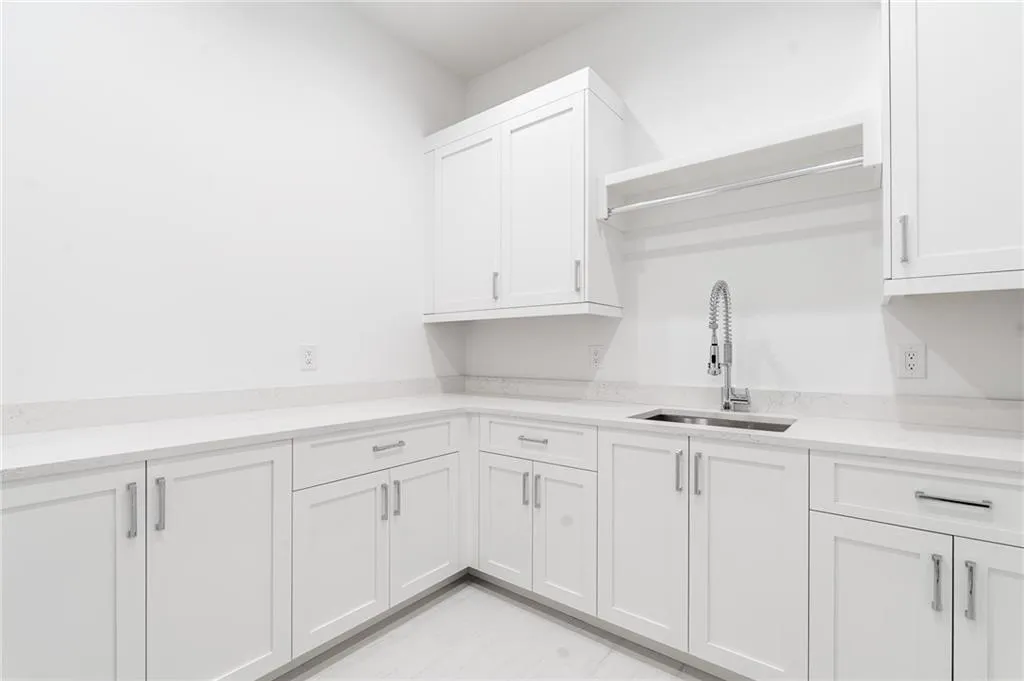 5211 Powers Ferry Road, Sandy Springs, Georgia 30327, 6 Bedrooms Bedrooms, 0 ,8 BathroomsBathrooms,Residential,For Sale,5211 Powers Ferry Road,7820662