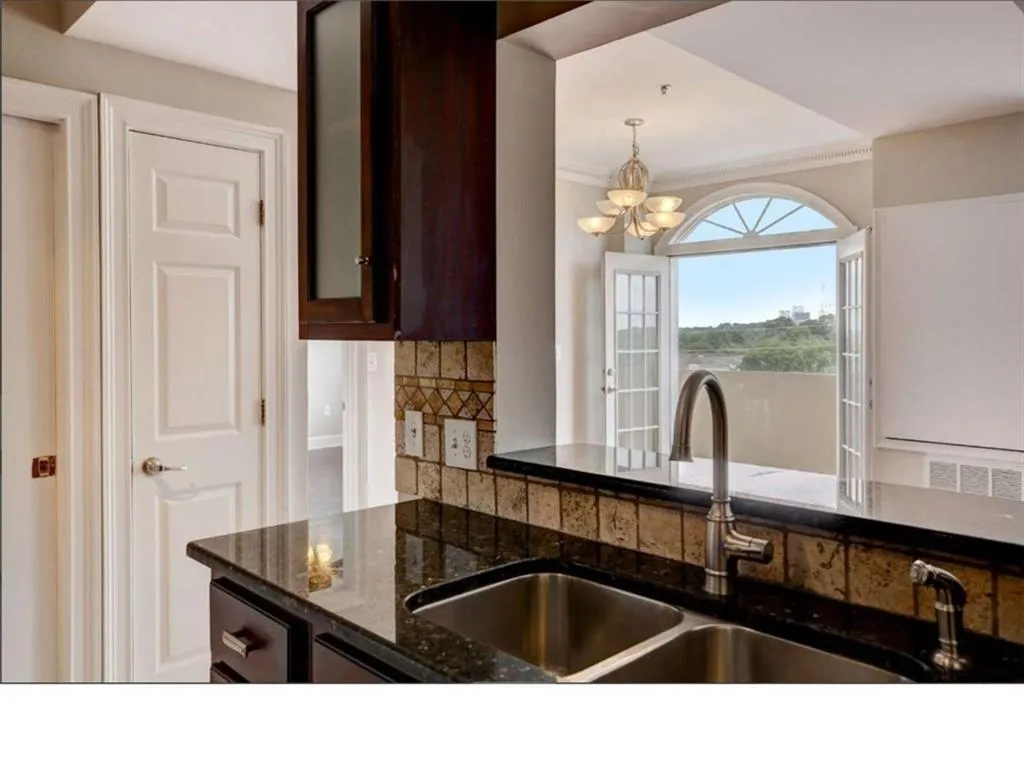 2161 Peachtree Road Apt 706, Atlanta, Georgia 30309, 2 Bedrooms Bedrooms, ,2 BathroomsBathrooms,Residential,For Sale,2161 Peachtree Road Apt 706,7575860