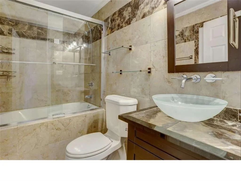 2161 Peachtree Road Apt 706, Atlanta, Georgia 30309, 2 Bedrooms Bedrooms, ,2 BathroomsBathrooms,Residential,For Sale,2161 Peachtree Road Apt 706,7575860