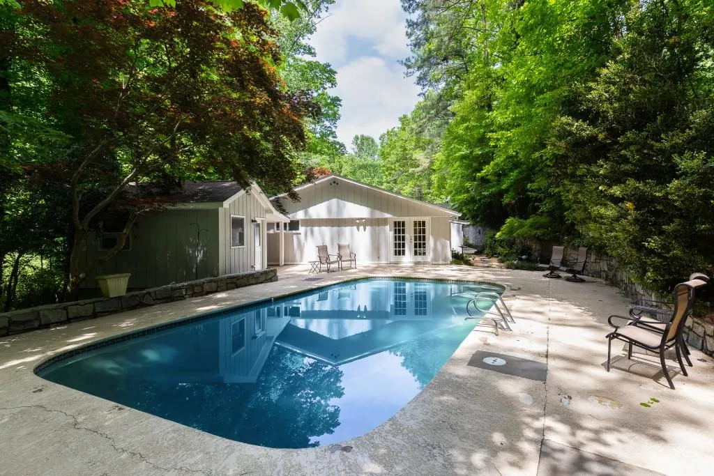 4161 Glen Devon Drive, Atlanta, Georgia 30327, 4 Bedrooms Bedrooms, ,3 BathroomsBathrooms,Residential,Sold,4161 Glen Devon Drive,6007052