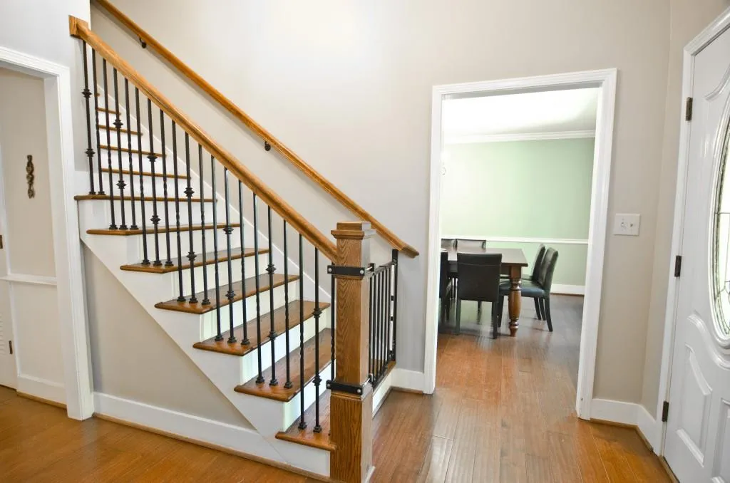 400 Schooner Circle, Sandy Springs, Georgia 30328, 5 Bedrooms Bedrooms, ,3 BathroomsBathrooms,Residential,Sold,400 Schooner Circle,5707630