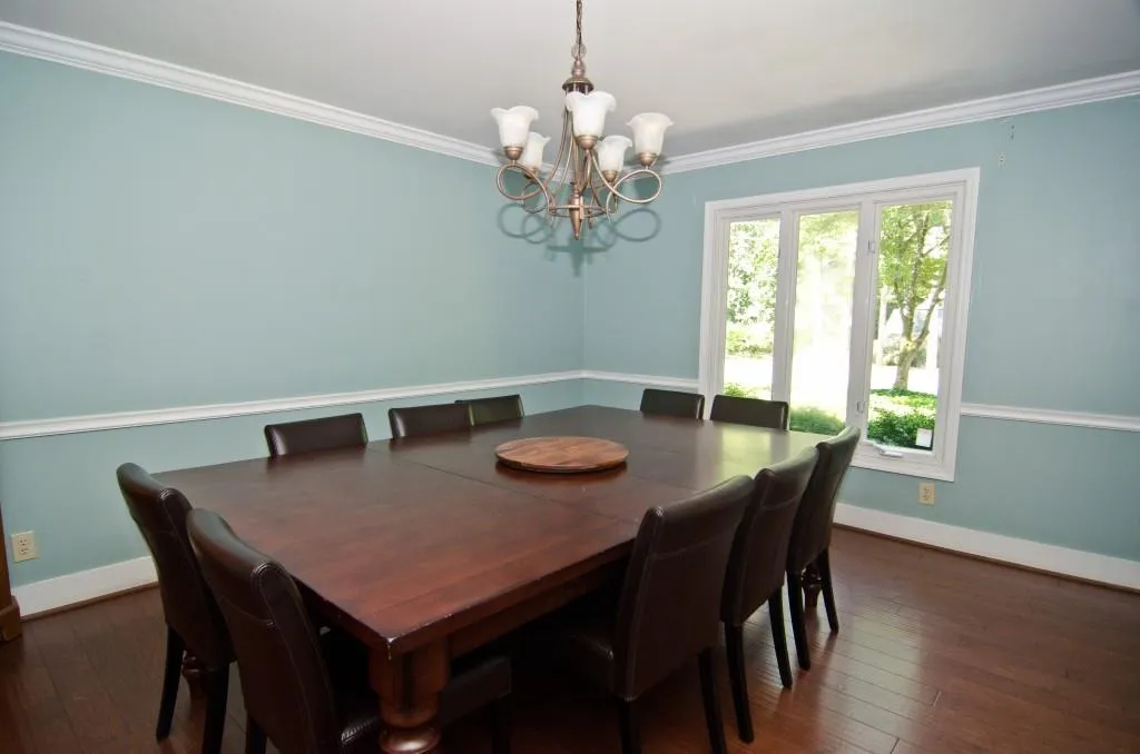 400 Schooner Circle, Sandy Springs, Georgia 30328, 5 Bedrooms Bedrooms, ,3 BathroomsBathrooms,Residential,Sold,400 Schooner Circle,5707630