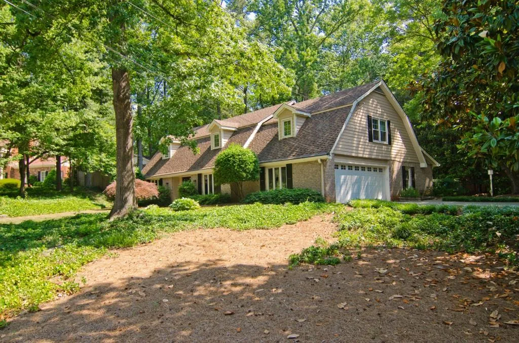 400 Schooner Circle, Sandy Springs, Georgia 30328, 5 Bedrooms Bedrooms, ,3 BathroomsBathrooms,Residential,Sold,400 Schooner Circle,5707630